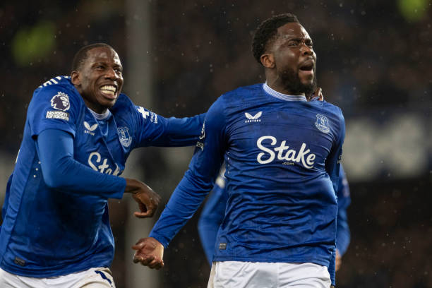 和持续的竞 和持续的竞